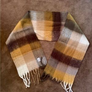 Women’s Pashmina Shawl/wrap/scarf super soft. Brand new